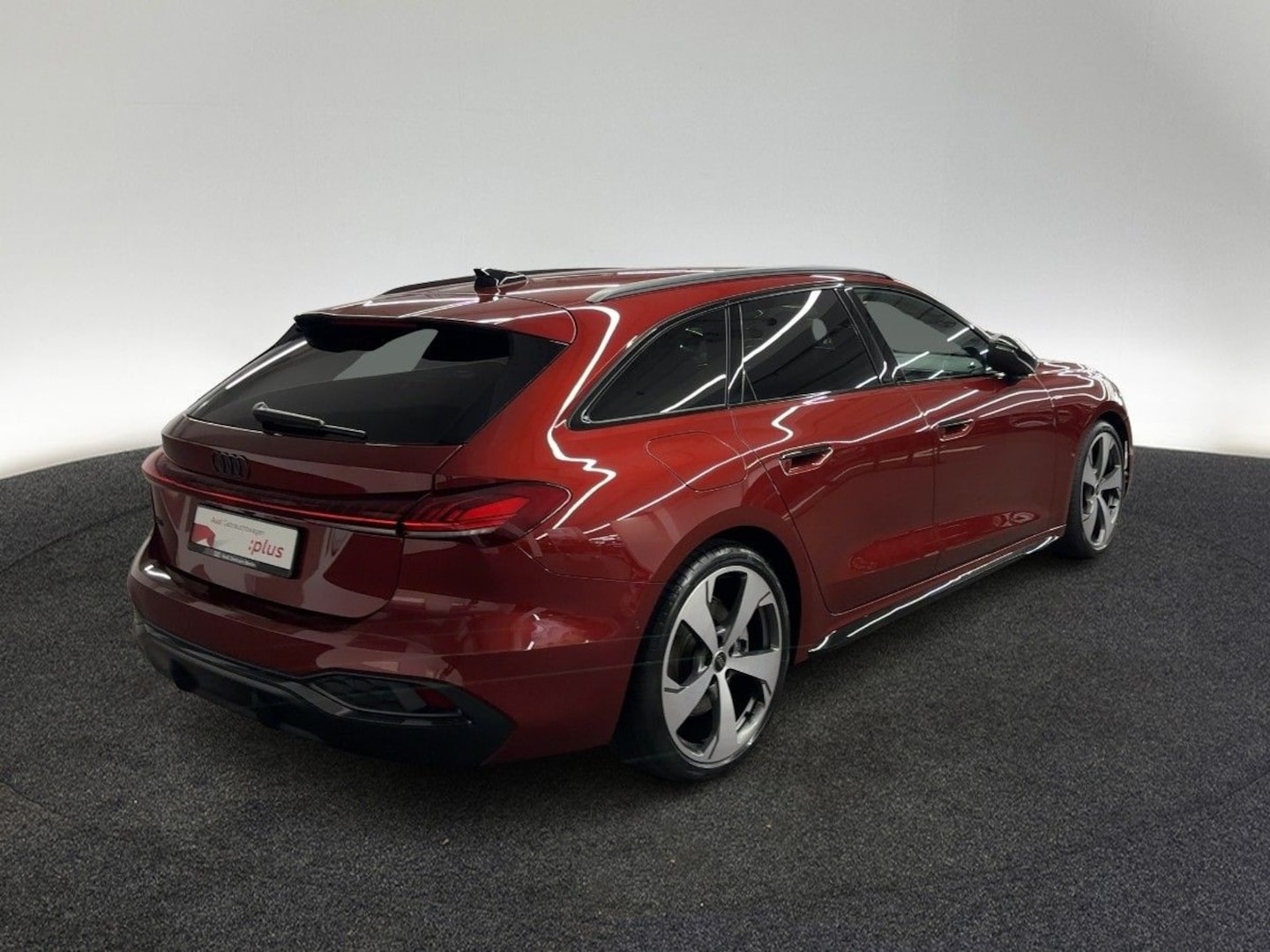 Bild über Audi A5 Avant TDI 150 kW S tronic - für weitere Informationen kontaktieren Sie den Audi Partner