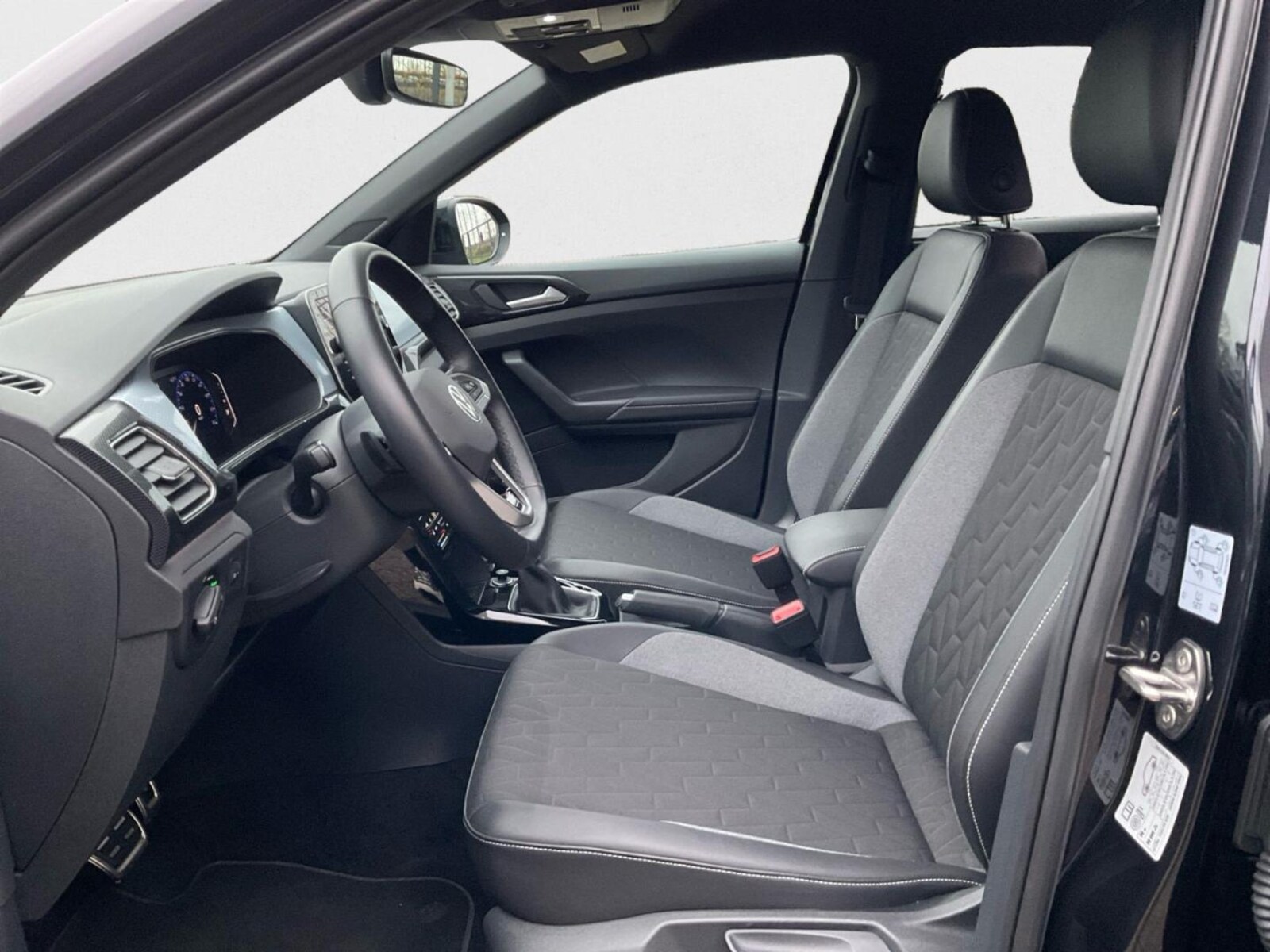 Volkswagen T-Cross – Bild 10