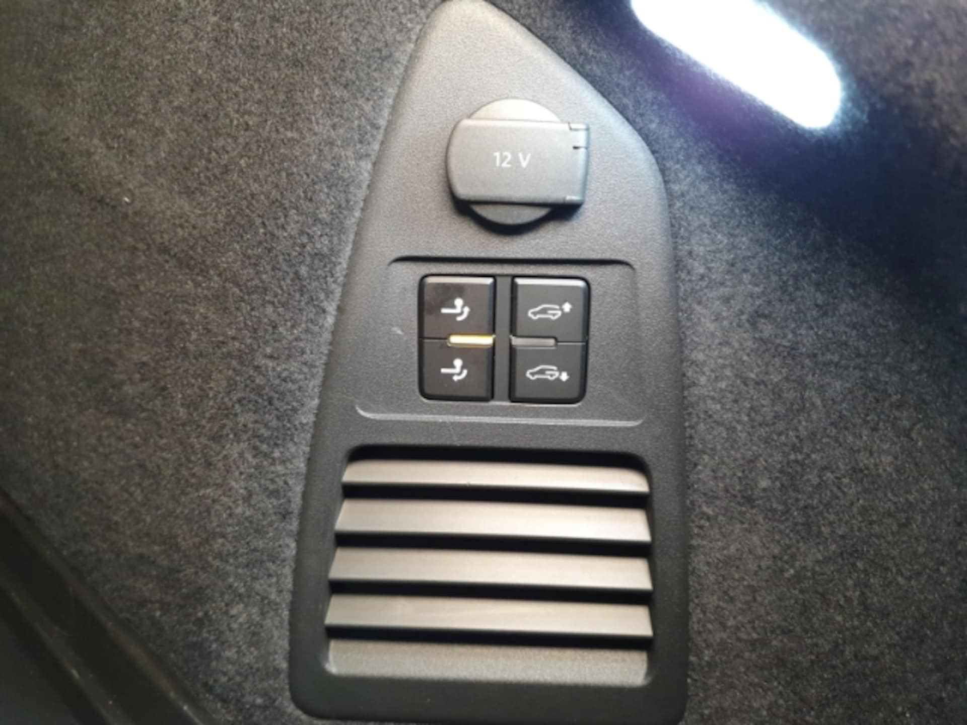 Volkswagen Touareg R