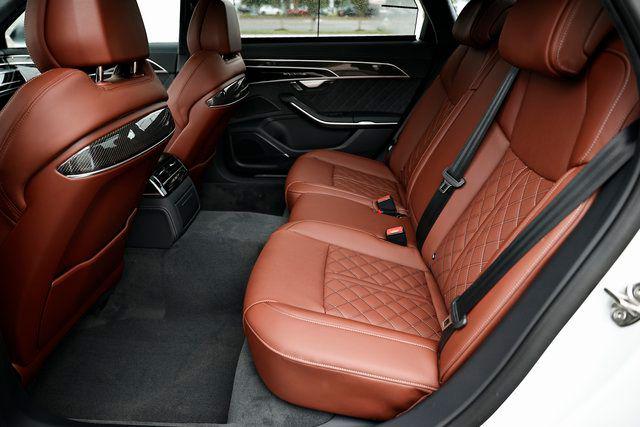 2025 Audi S8 Base - Photo 28