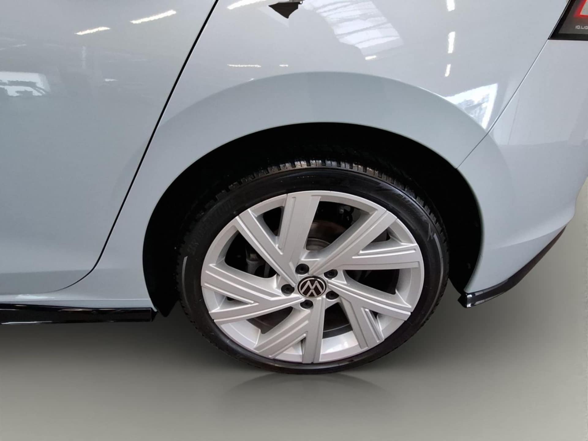 Volkswagen Golf R-Line