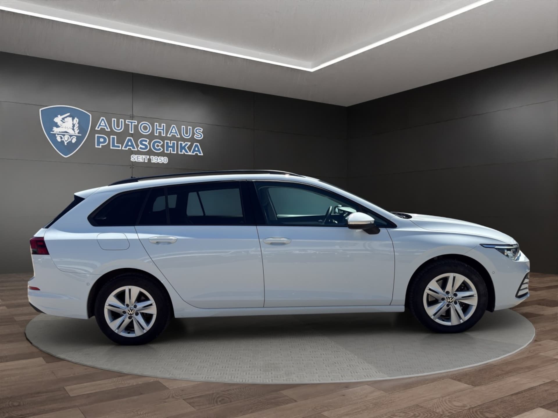 Volkswagen Golf Variant Life