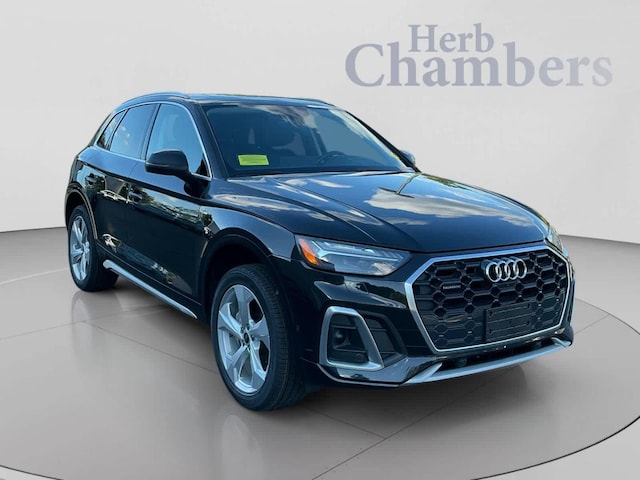 Photo of 2023 Audi Q5 