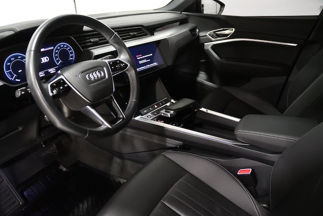 2024 Audi Q8 Sportback e-tron®