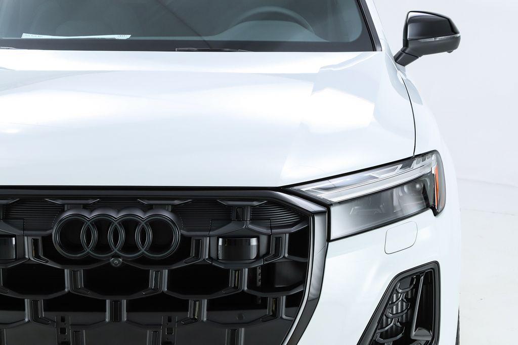 2026 Audi SQ7 Premium Plus - Photo 32