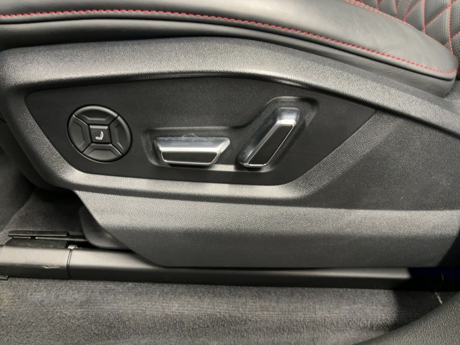 Audi Q8 – Bild 16
