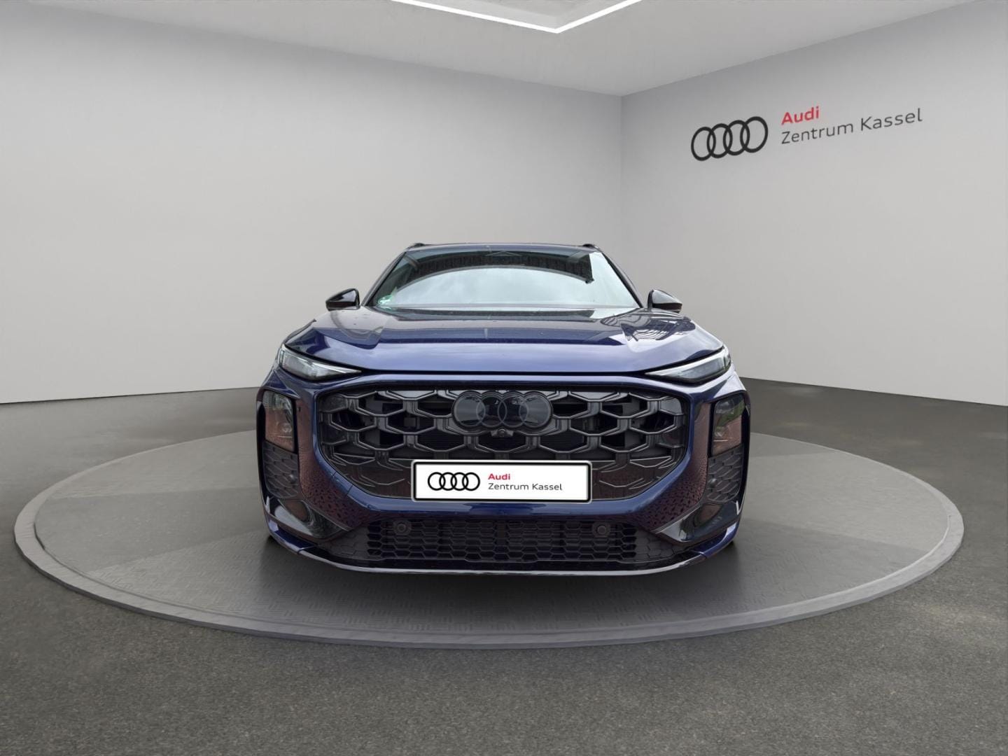 Bild über Audi Q3 SUV TFSI 110 kW S tronic - für weitere Informationen kontaktieren Sie den Audi Partner