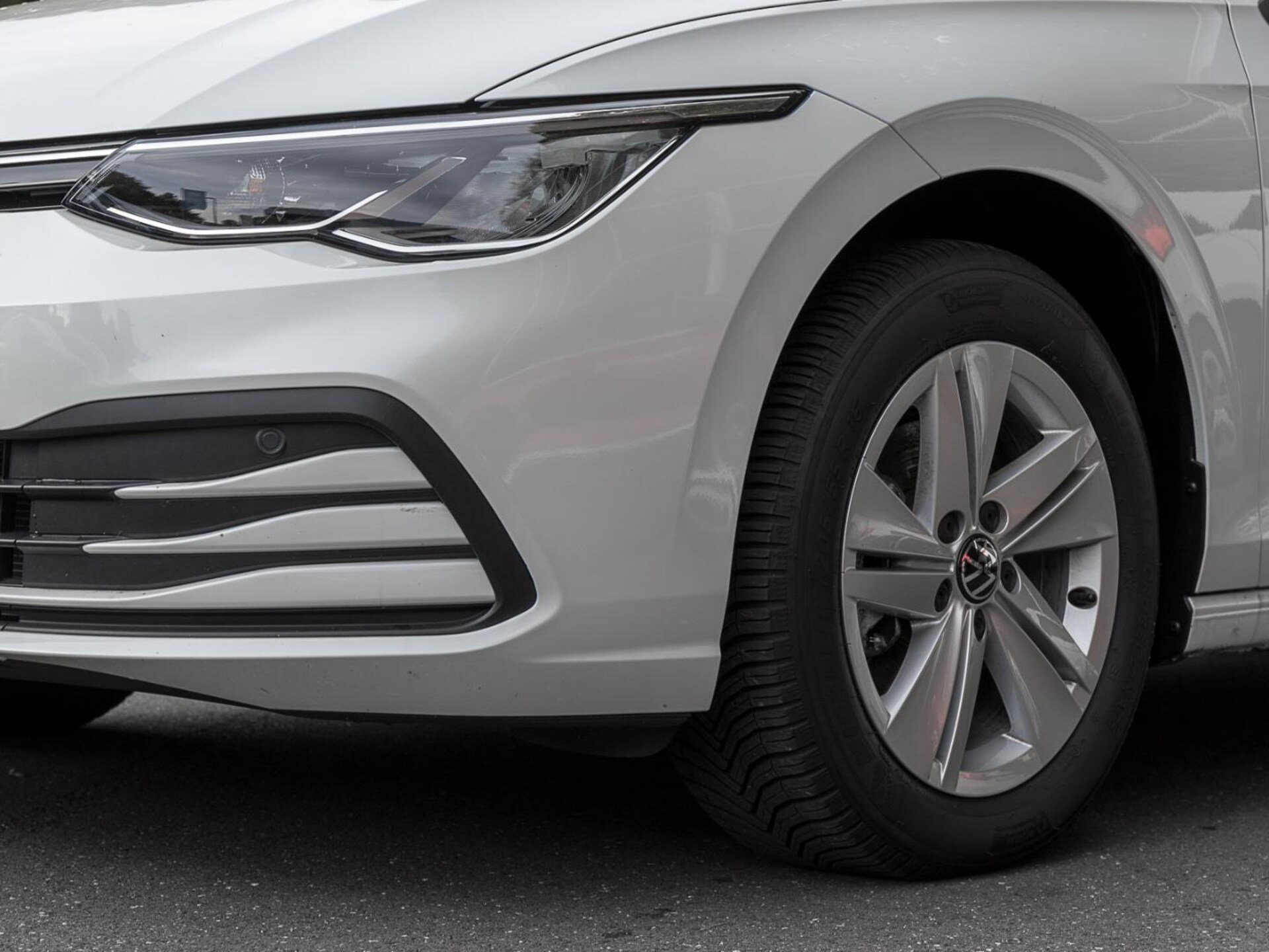 Volkswagen Golf Variant Life