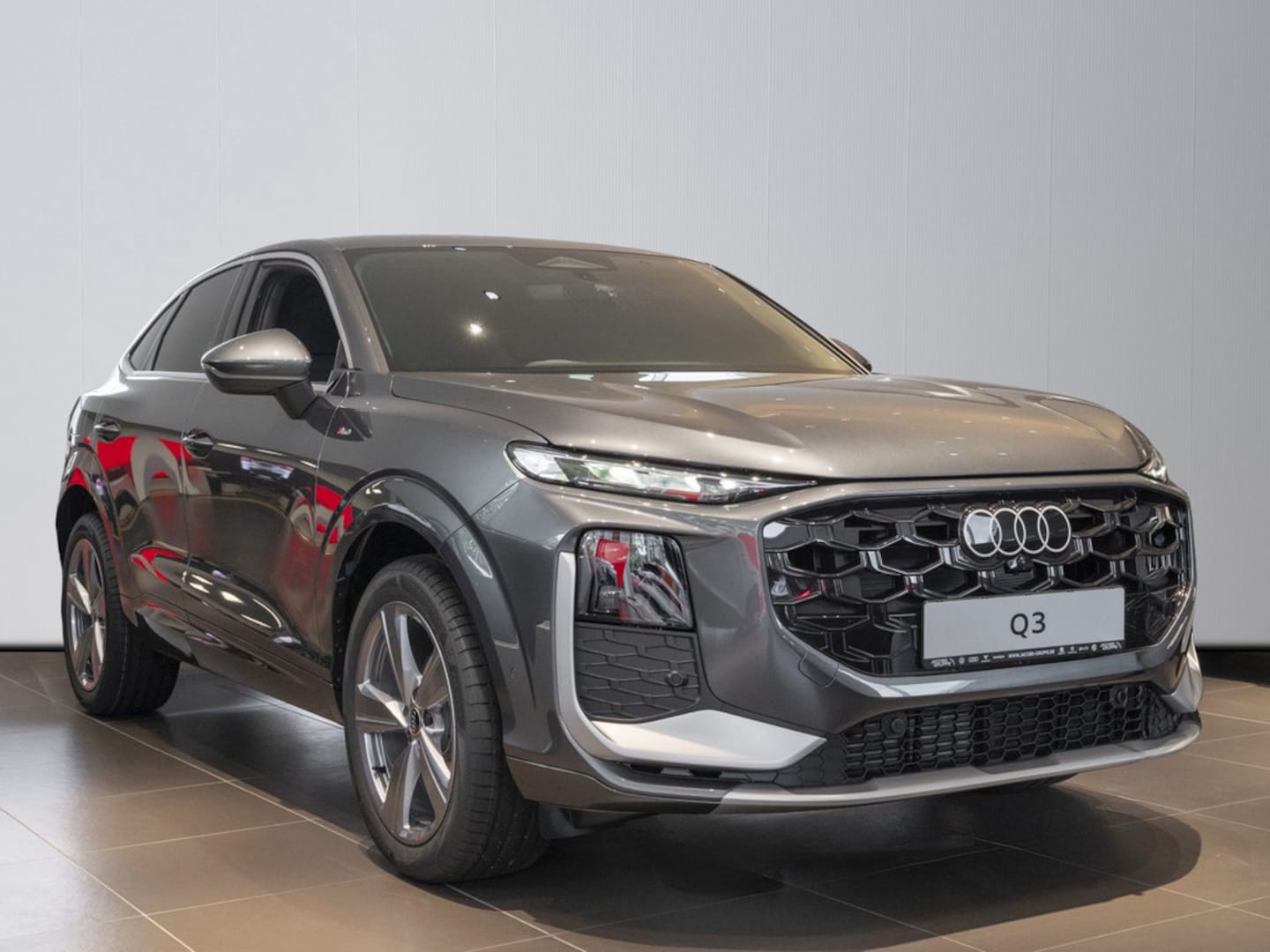 Bild über Audi Q3 Sportback TFSI 110 kW S tronic - für weitere Informationen kontaktieren Sie den Audi Partner