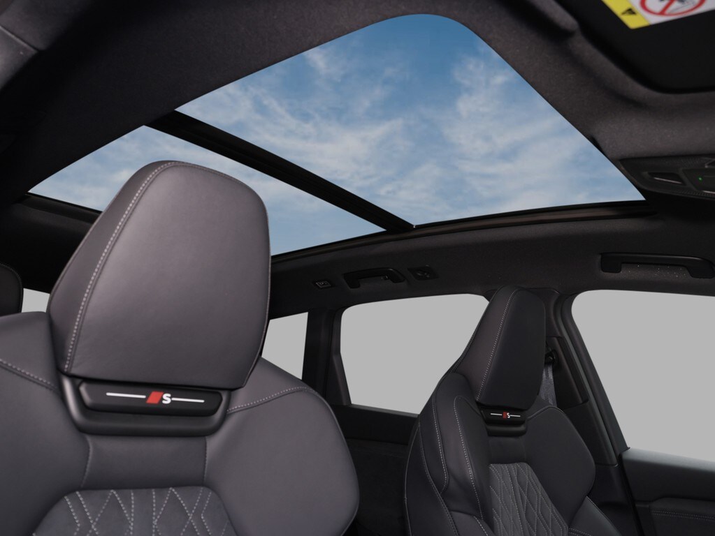 Image about Audi Q6 SUV e-tron e-tron quattro