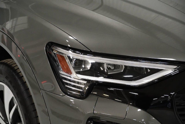 2024 Audi Q8 Sportback e-tron®