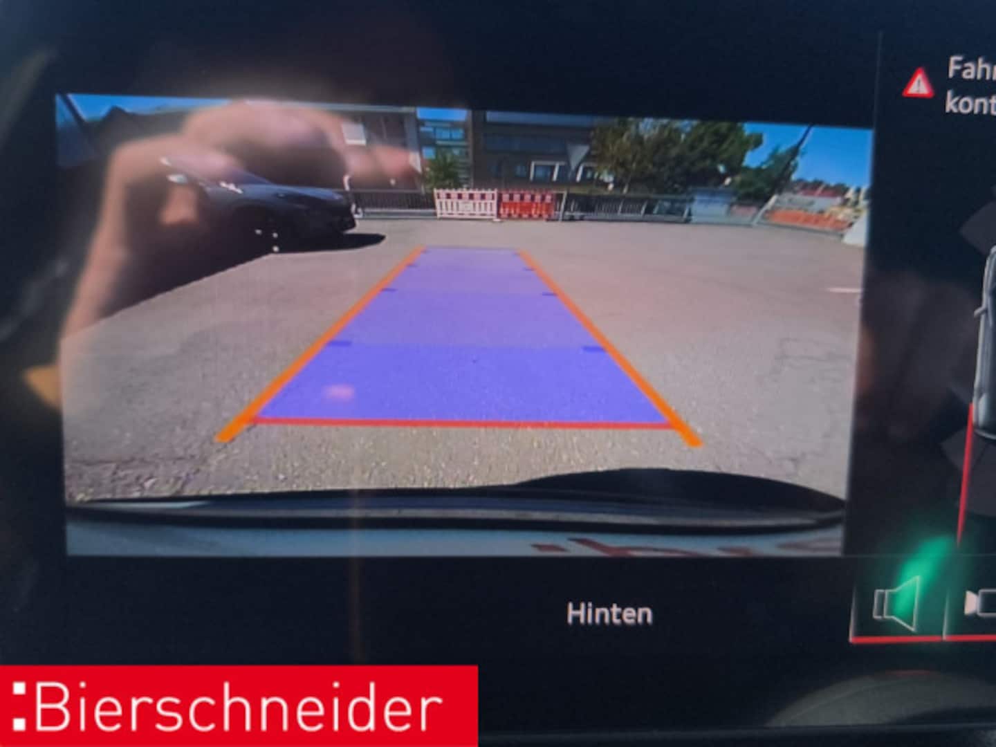Bild über Audi SQ2 TFSI quattro S tronic - für weitere Informationen kontaktieren Sie den Audi Partner
