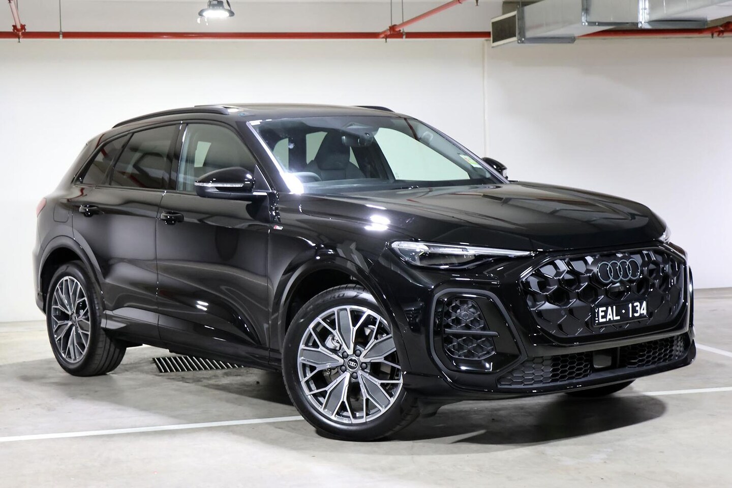 Image about Audi Q5 SUV TFSI quattro 200 kW sport