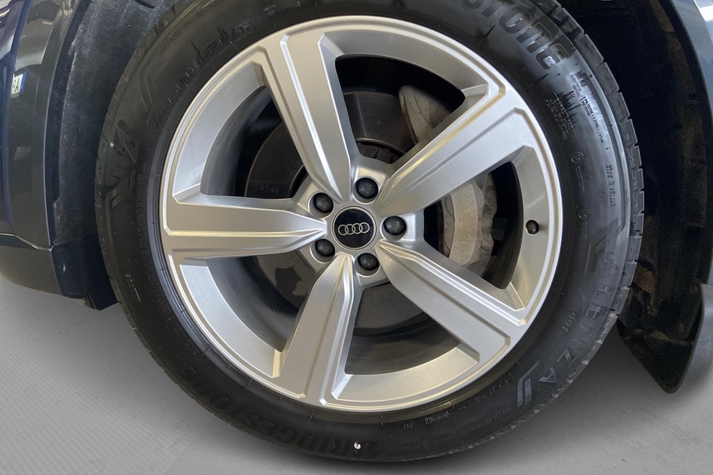 Bild som visar Audi e-tron e-tron 55 quattro Proline 300,00 kW - för mer information kontakta din Audi Partner