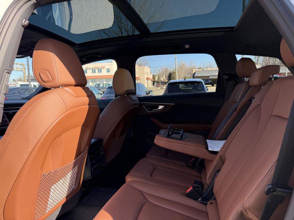 2026 Audi Q7 Premium - Photo 24