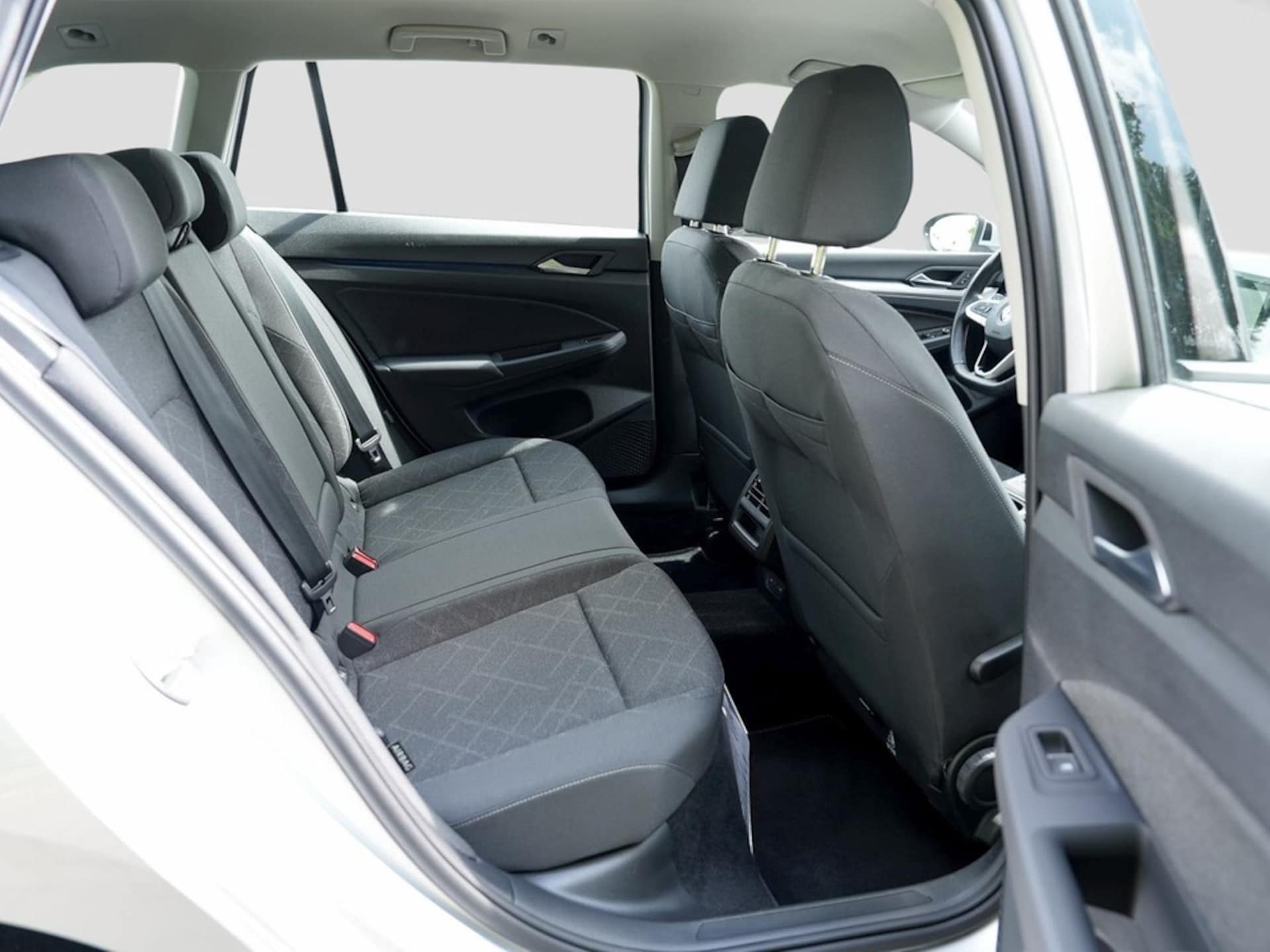 Volkswagen Golf Variant Life