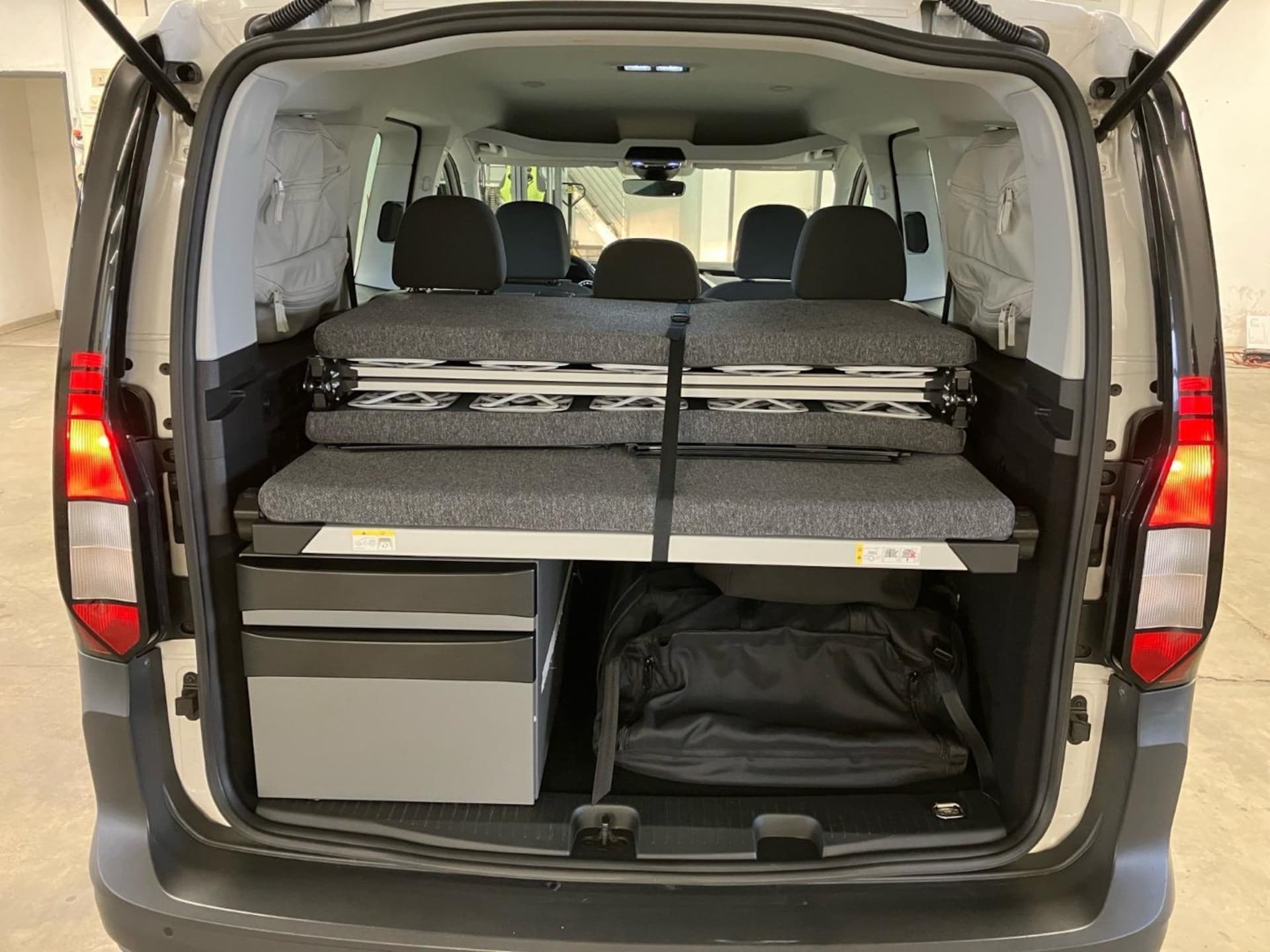 Volkswagen Caddy California