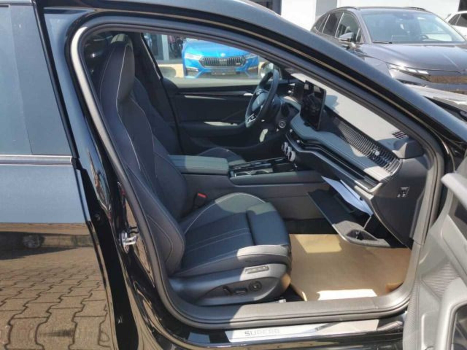 Škoda Superb Combi – Bild 4