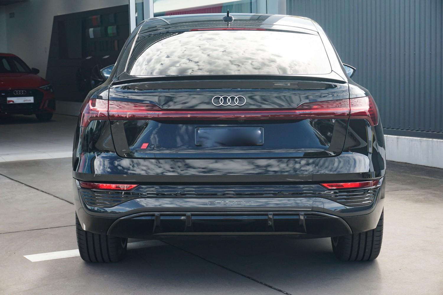 Image about Audi Q8 Sportback e-tron 55 e-tron quattro S line 300,00 kW