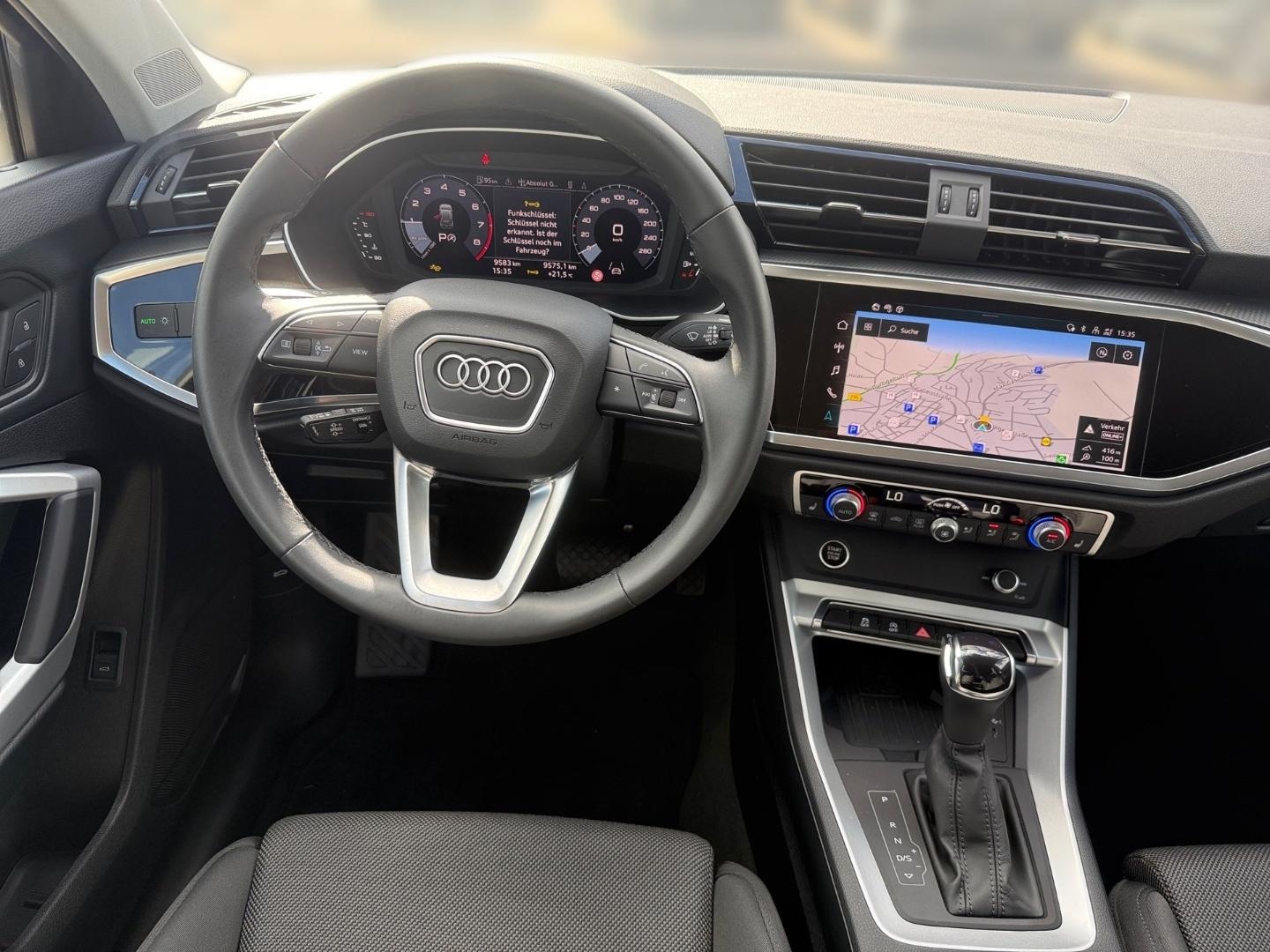 Bild über Audi Q3 TFSI 110 kW S tronic - für weitere Informationen kontaktieren Sie den Audi Partner