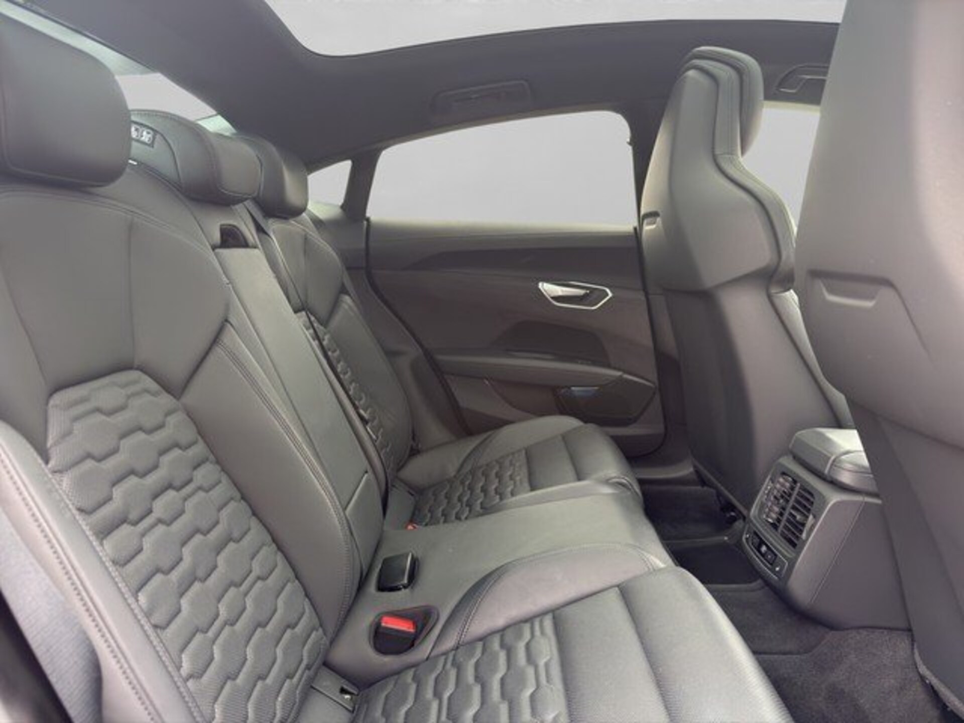 Audi e-tron GT quattro