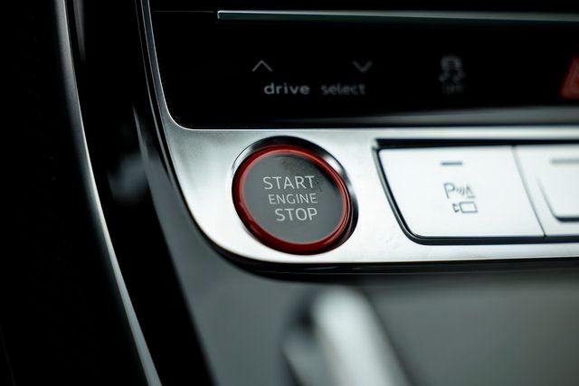 2025 Audi S8 Base - Photo 43