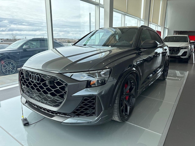 Image de {{modelName}} 2026 Audi RS Q8 SUV performance