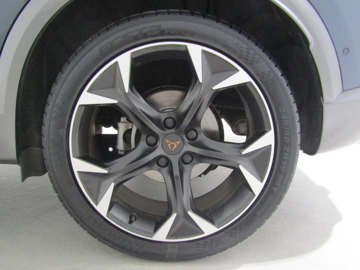 CUPRA Formentor 1.4 e-Hybrid VZ DSG 180 kW (245 CV) — photo 9