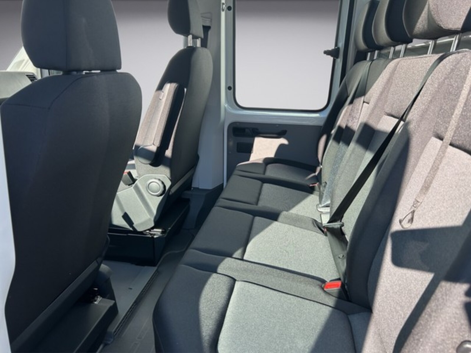 Volkswagen Crafter Doppelkabine mittlerer Radstand – Bild 6