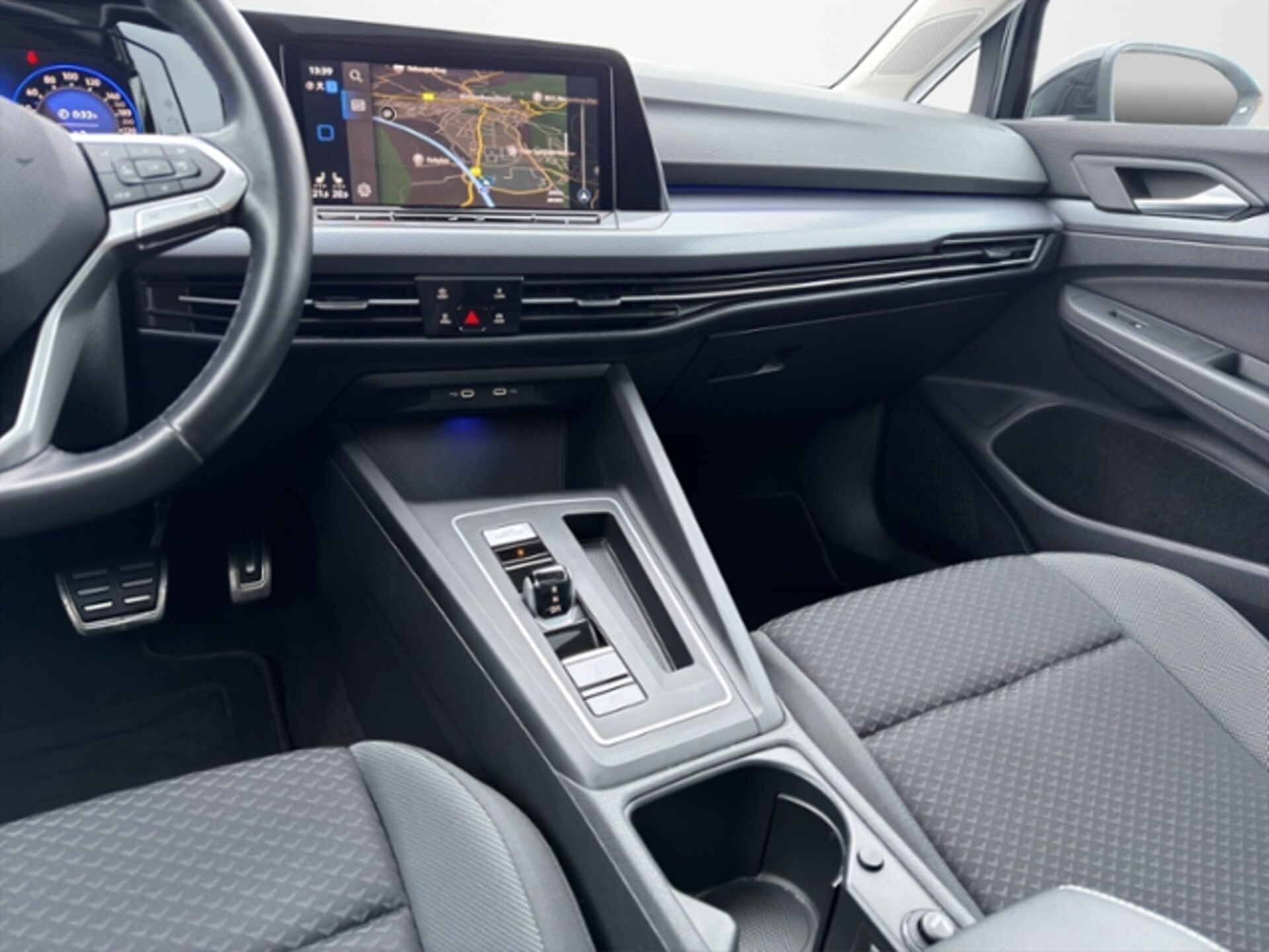Volkswagen Golf Active