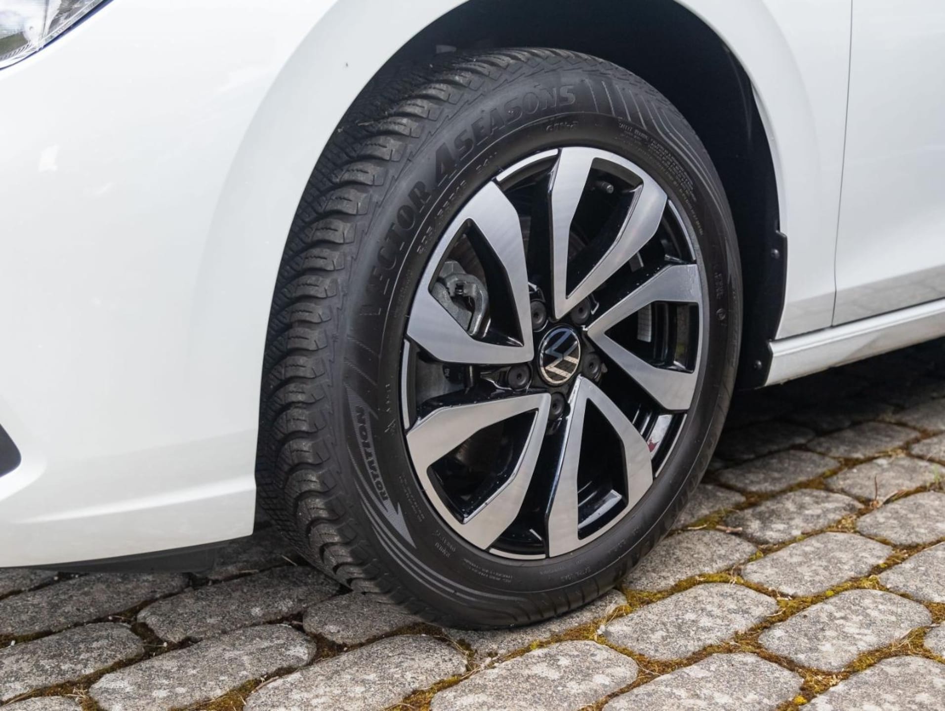 Volkswagen Golf Active