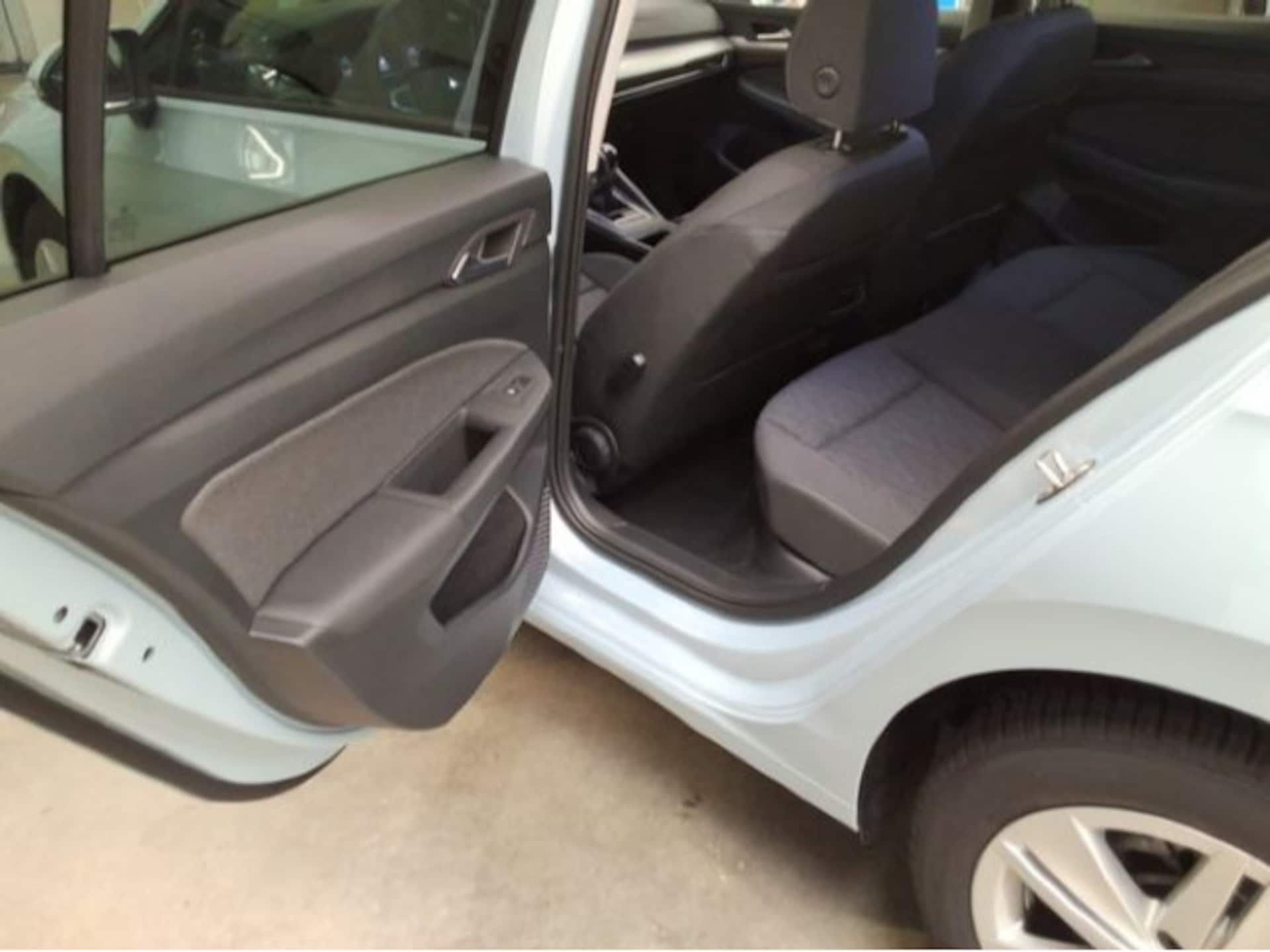 Volkswagen Golf Life