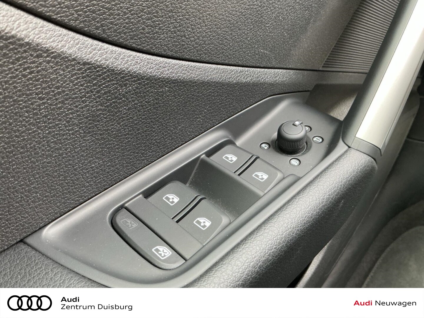 Bild über Audi Q2 advanced 35 TFSI S tronic - für weitere Informationen kontaktieren Sie den Audi Partner