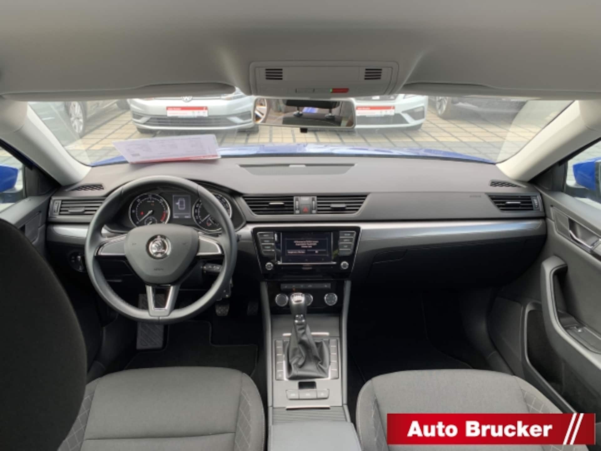 Skoda Superb Combi Active