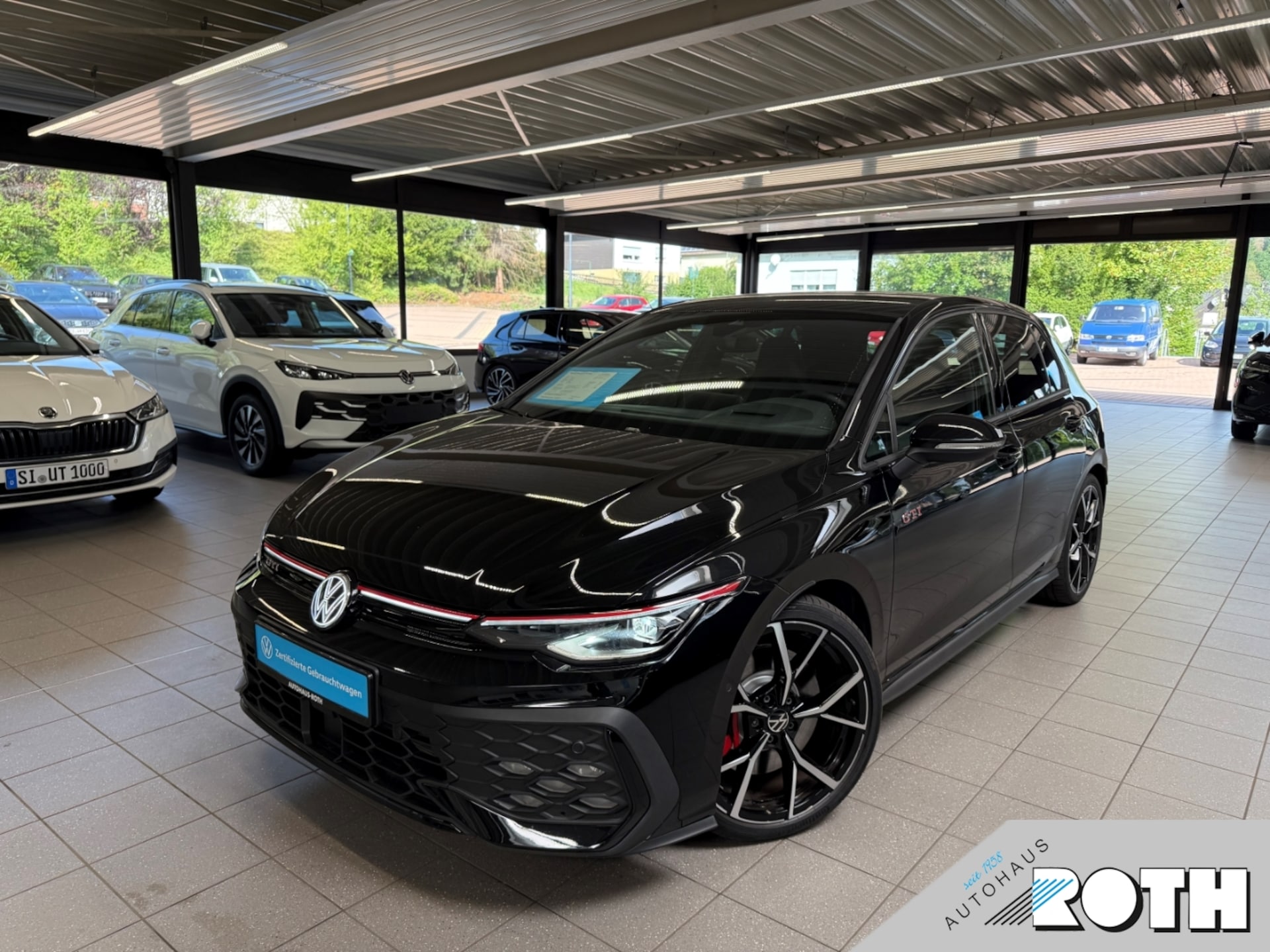 Volkswagen Golf — Volkswagen Golf 2.0 TSI DSG MATRIX DCC HUD AHK HARMAN 19'' SHZ