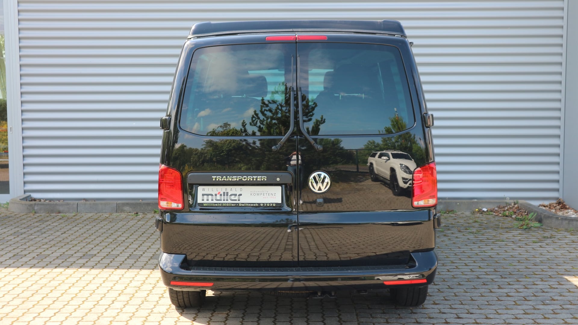 Volkswagen T6.1 Transporter Kombi langer Radstand