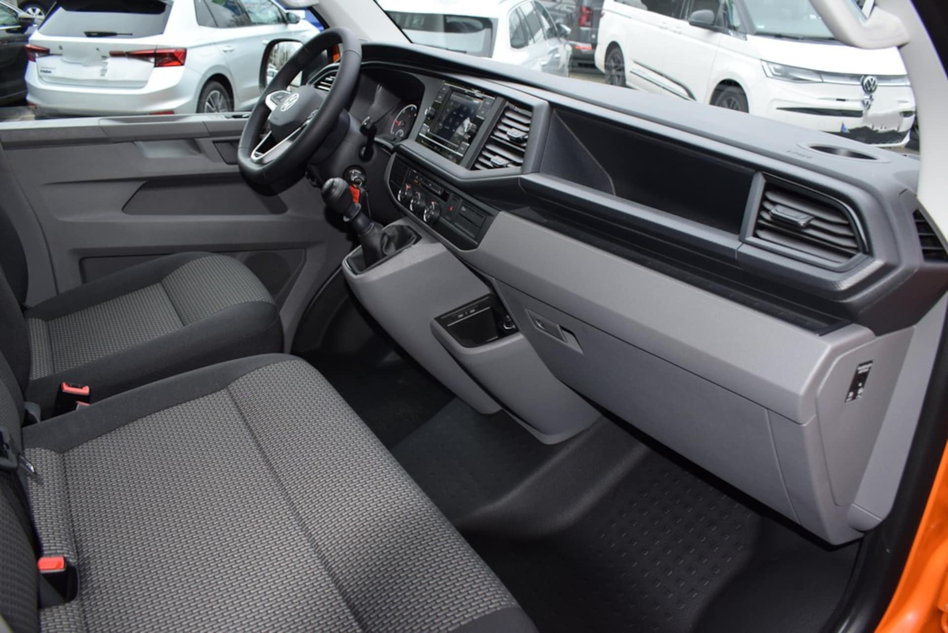 Volkswagen T6.1 Transporter Kasten langer Radstand