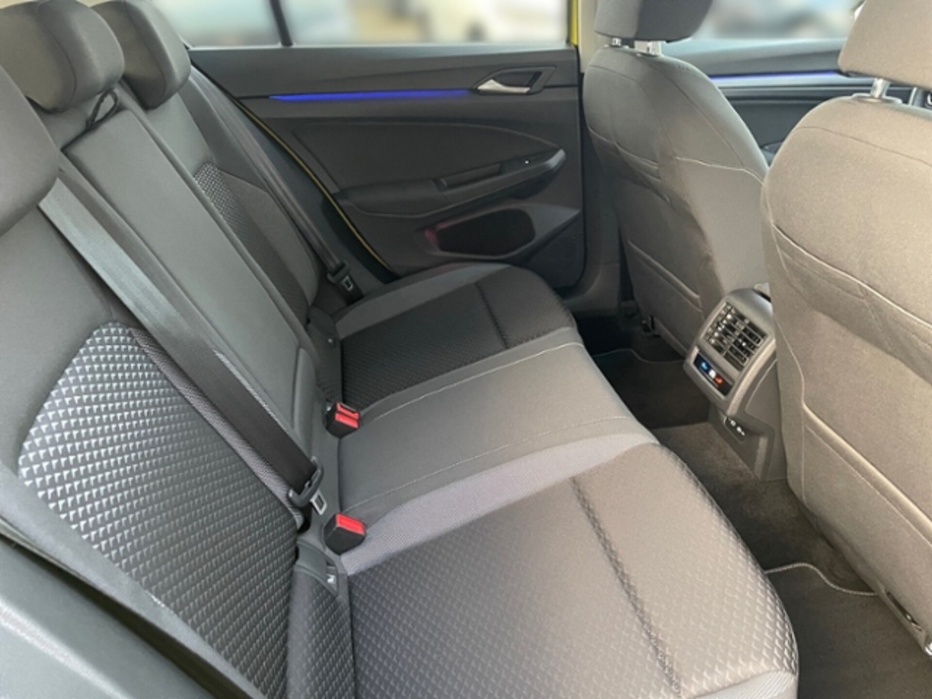 Volkswagen Golf Active