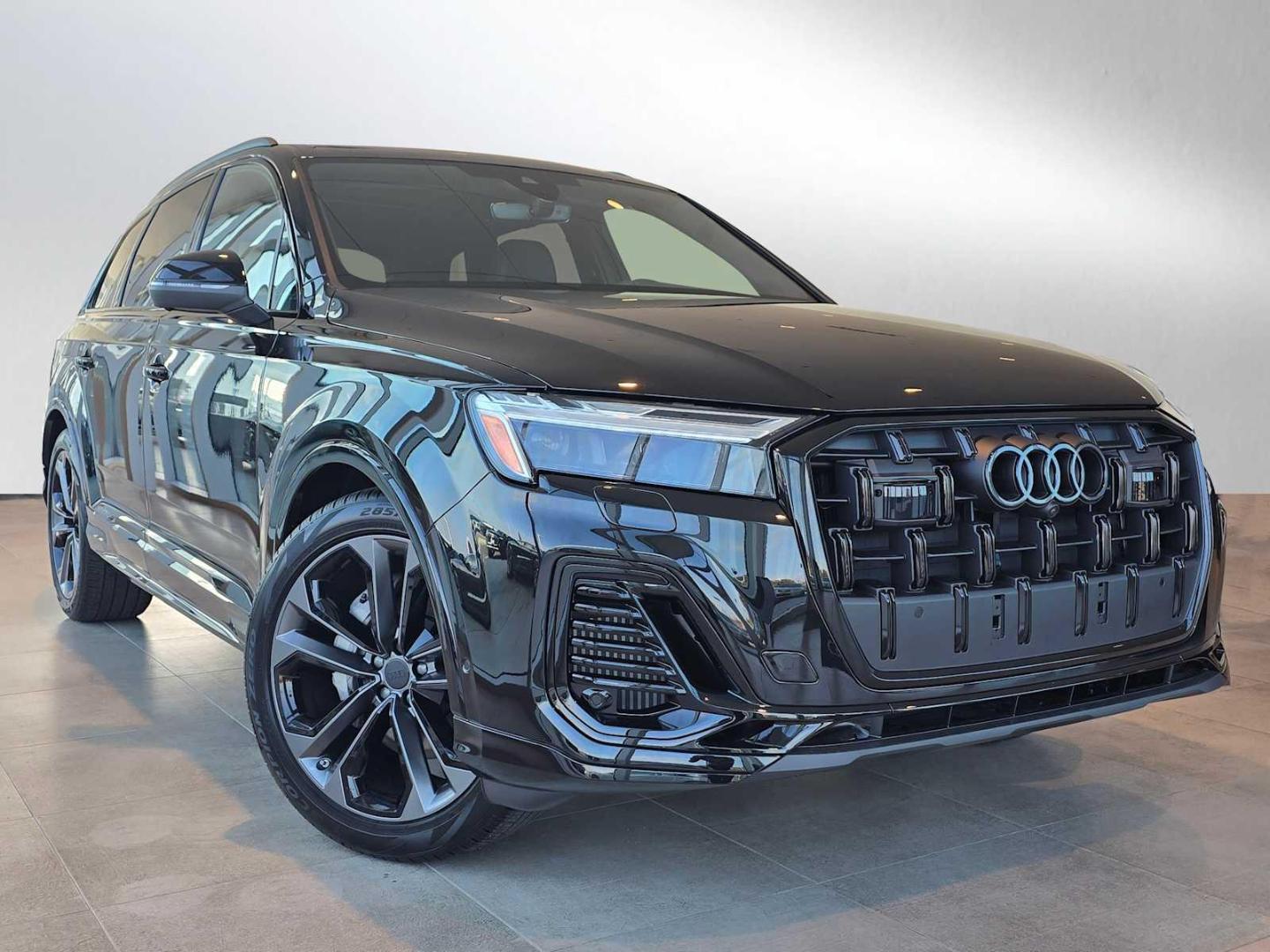 2026 Audi Q7 55 Premium Plus quattro Tiptronic's photo