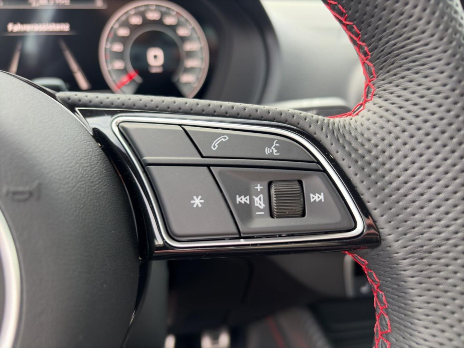 Audi Q2 S line