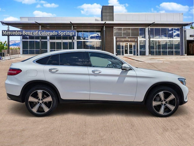 2017 Mercedes-Benz