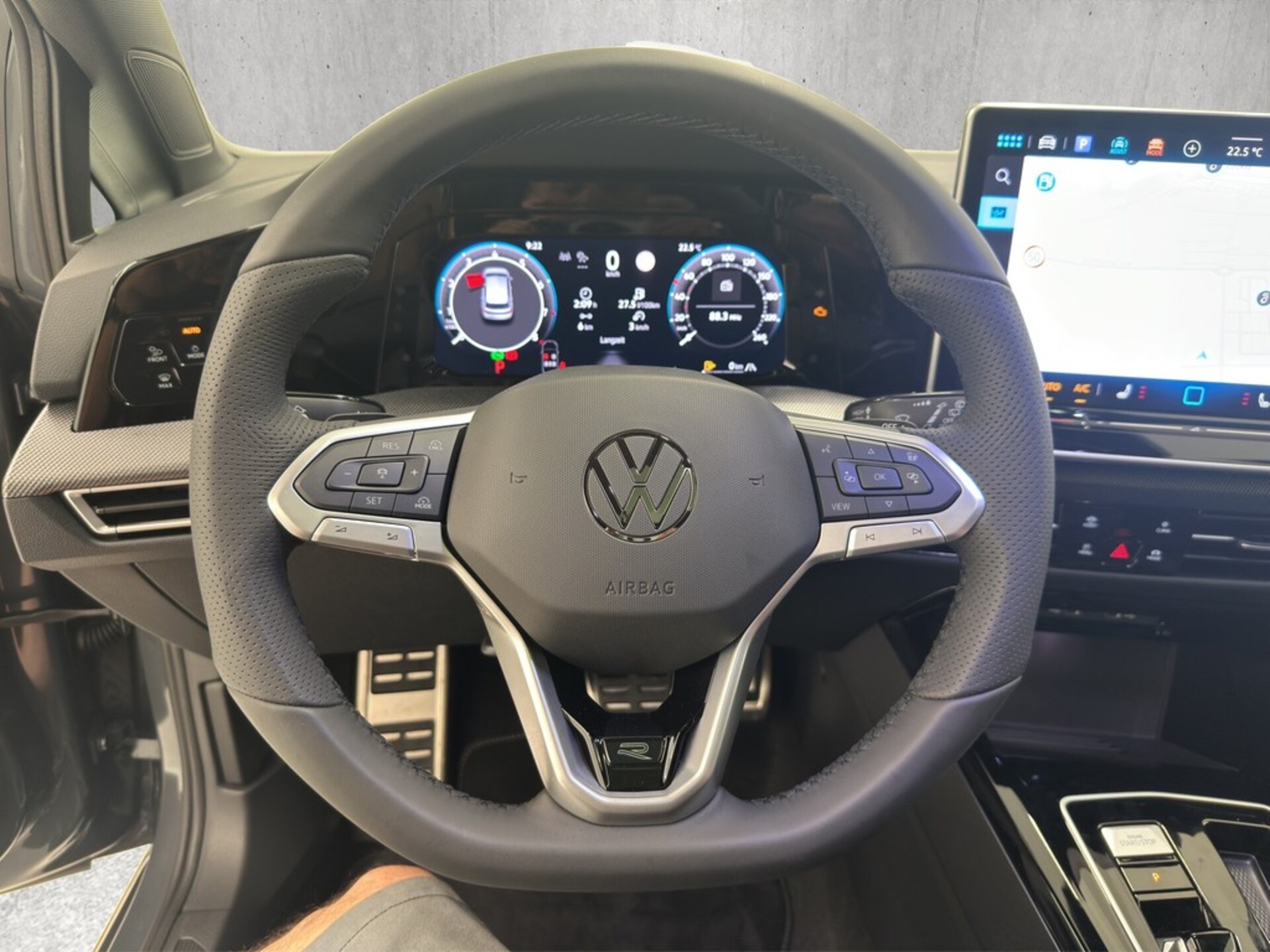 Volkswagen Golf R-Line