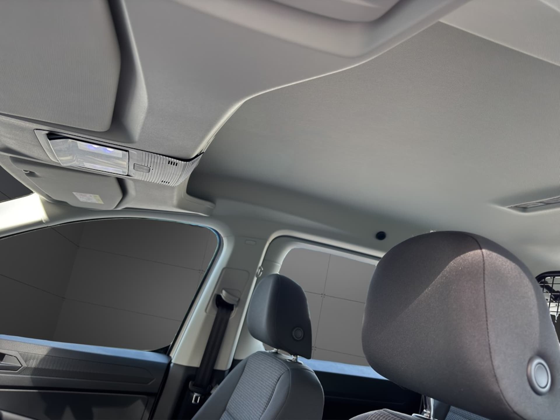 Volkswagen Caddy Maxi Basis-Modell