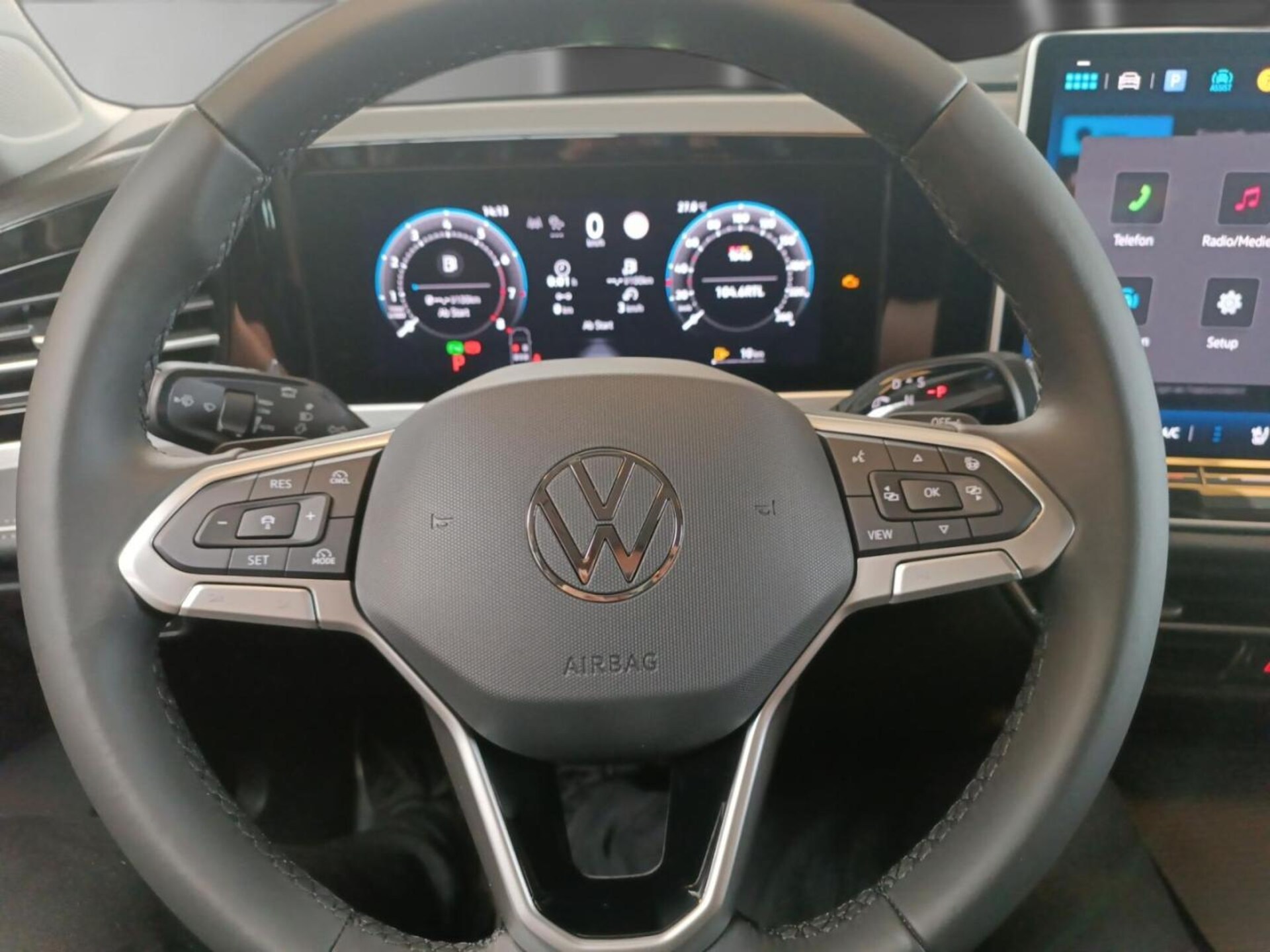 Volkswagen Passat Elegance