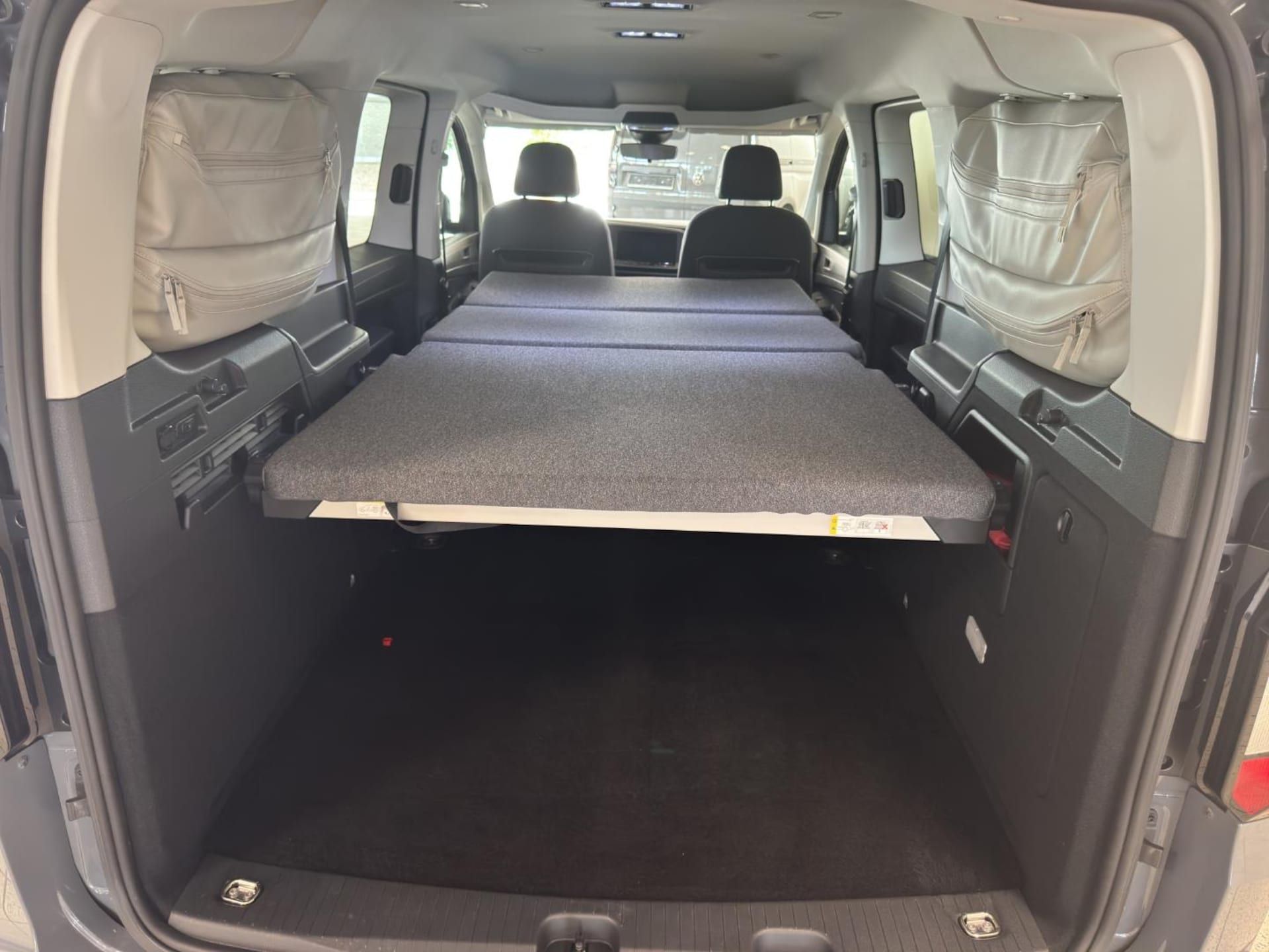 Volkswagen Caddy Maxi California