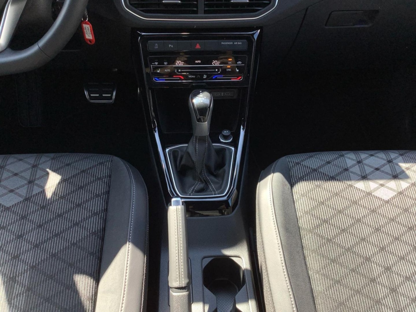 Volkswagen T-Cross – Bild 11