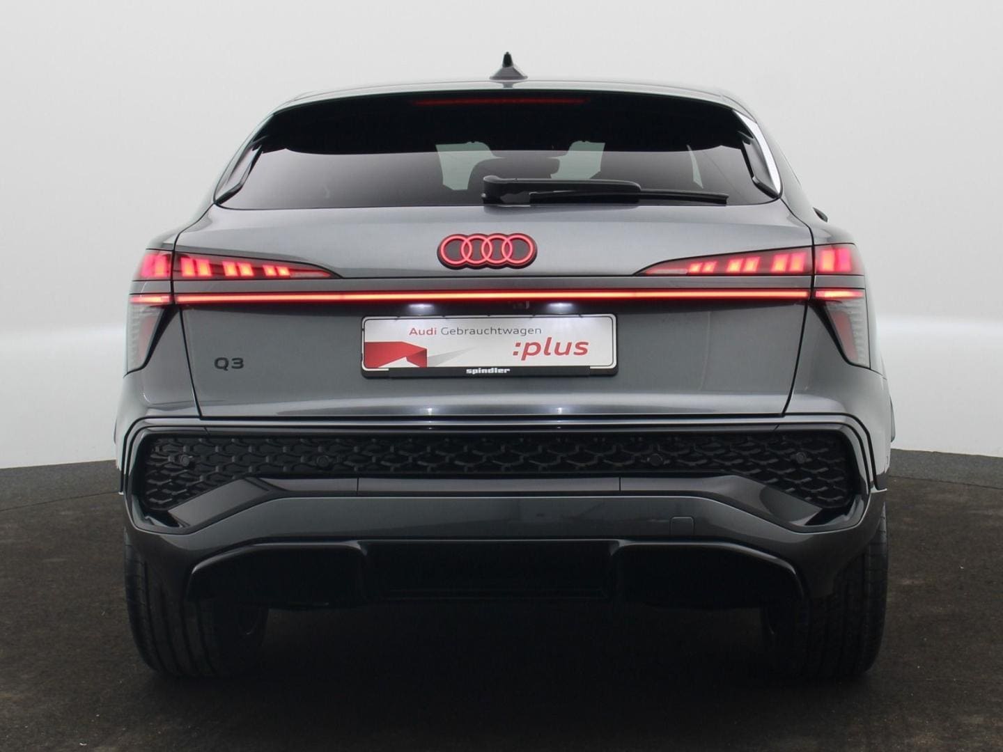 Bild über Audi Q3 Sportback TFSI 110 kW S tronic - für weitere Informationen kontaktieren Sie den Audi Partner