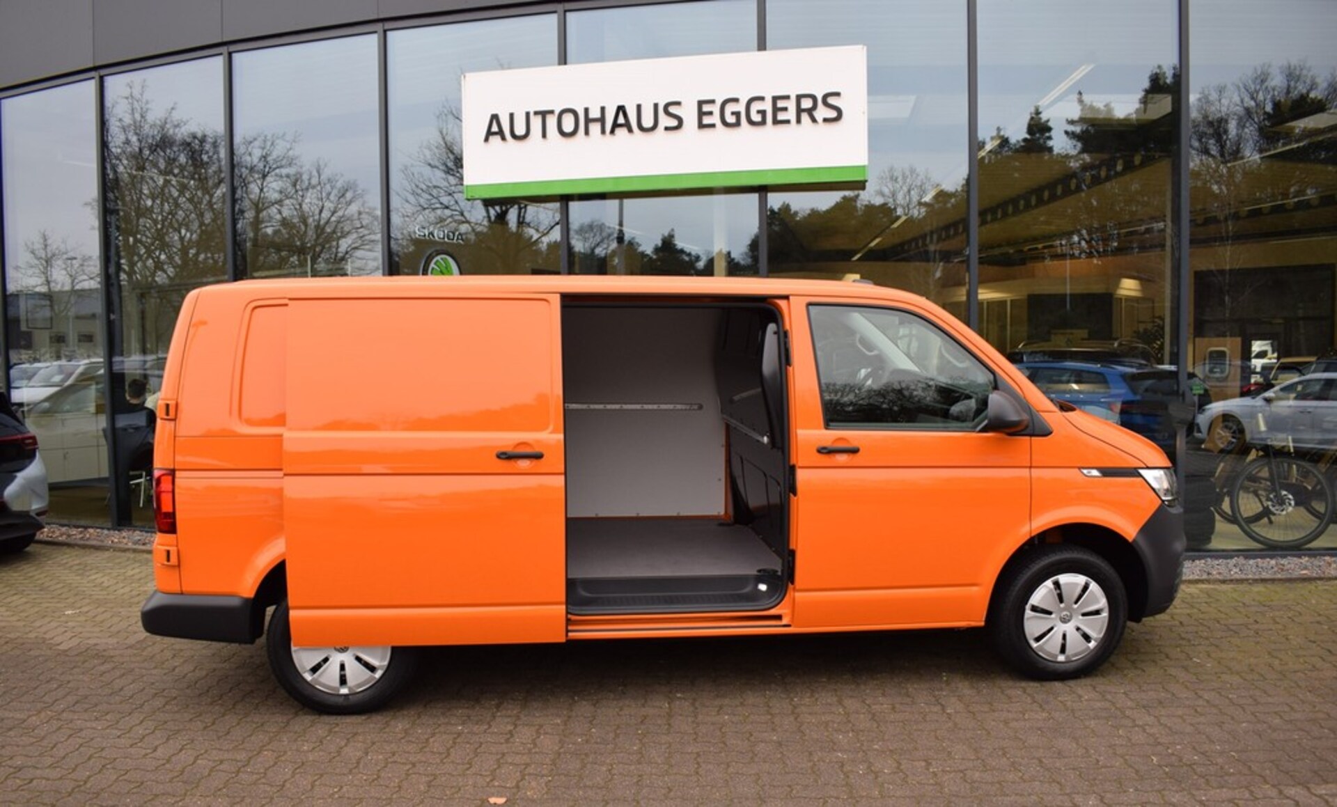 Volkswagen T6.1 Transporter Kasten langer Radstand