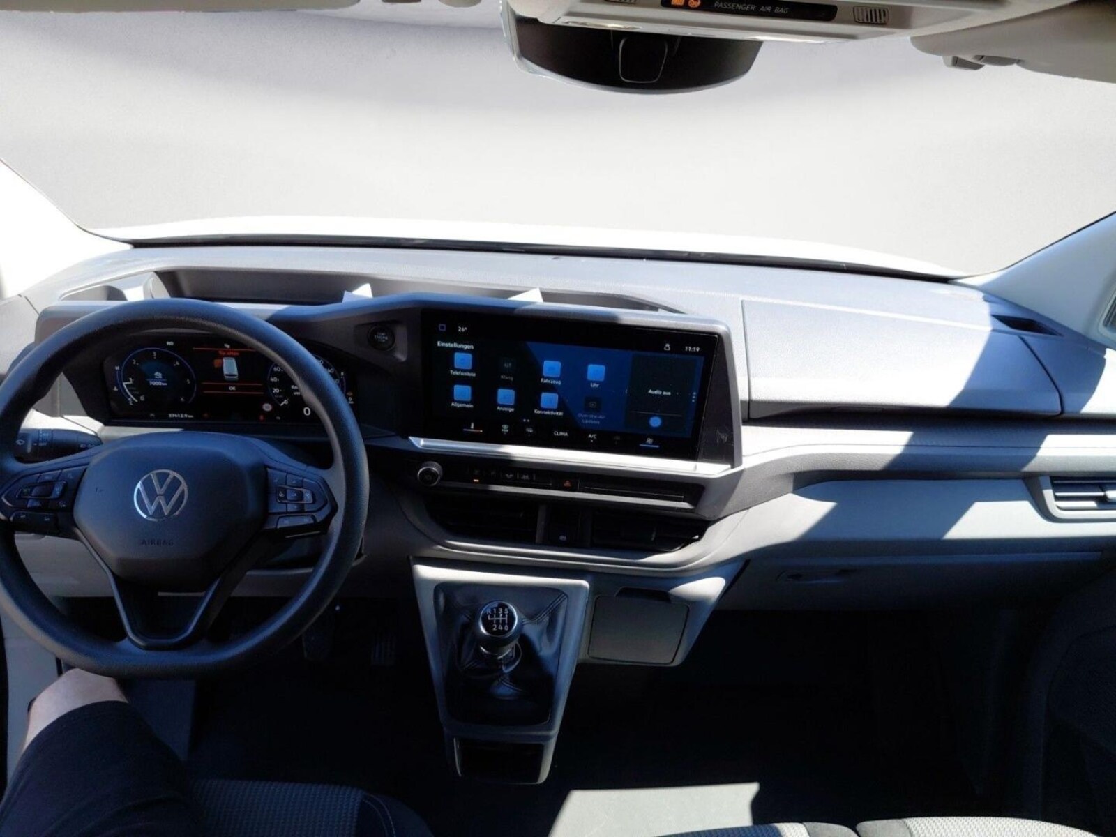 Volkswagen Transporter Kasten langer Radstand – Bild 9