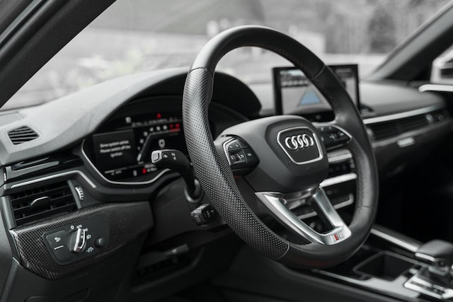 2023 Audi S4 Premium Plus - Photo 9